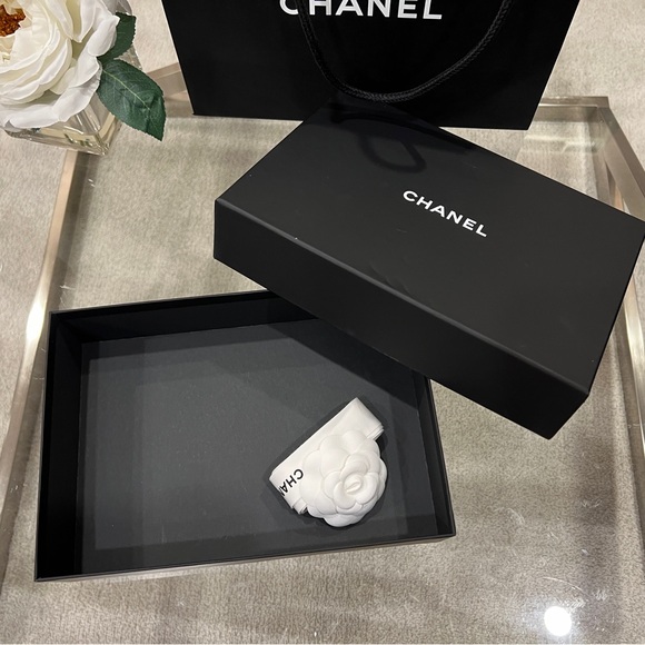 Chanel Gift Box Set - Picture 7 of 12